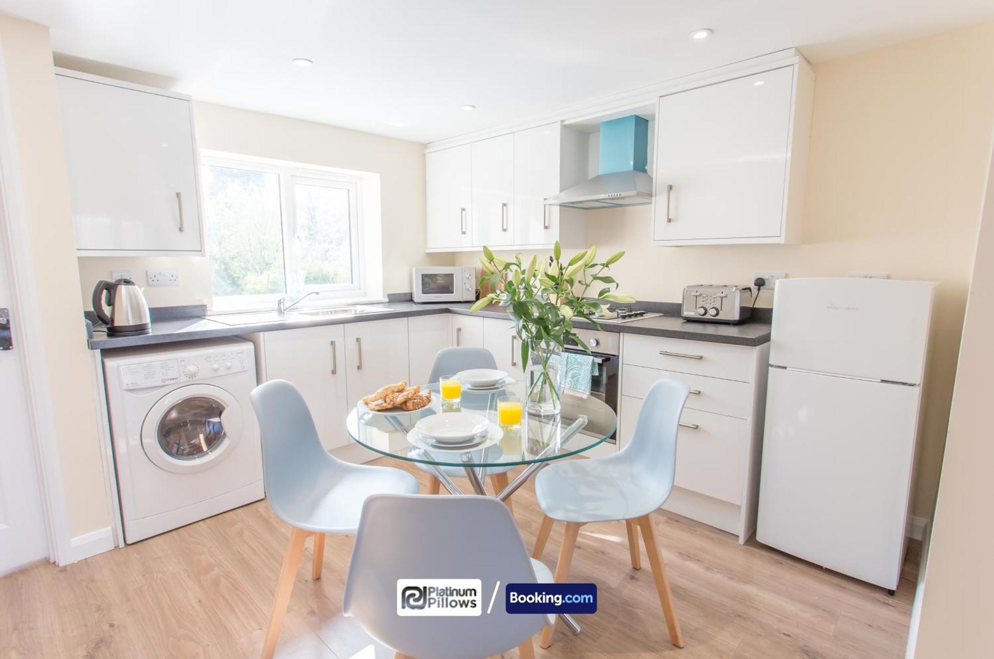 Modern Oxford 2 Bedroom Apartments, Near John Radcliffe Hospital, Weekly & Monthly Deals Extérieur photo